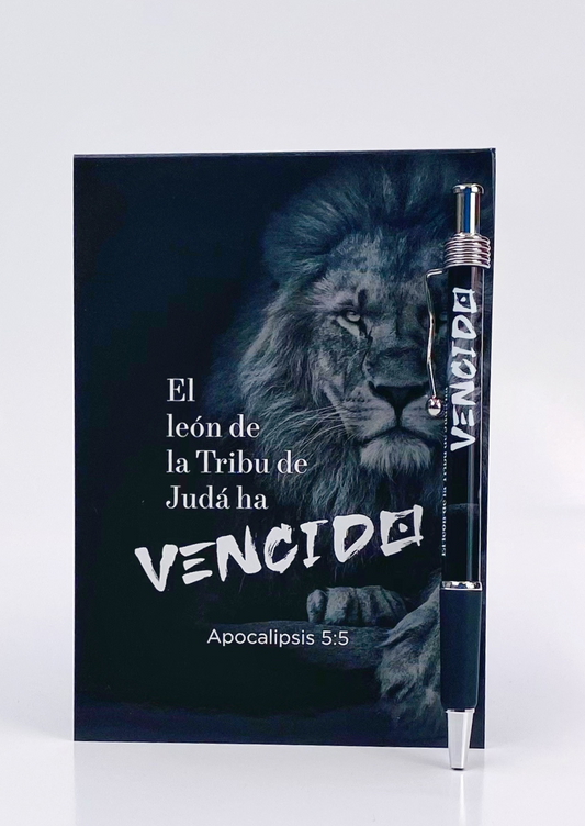 Libreta + bolígrafo León / Apocalipsis 5:5